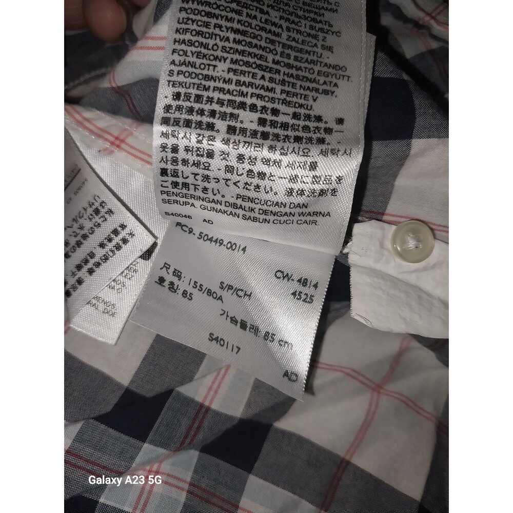 Levi's Women's Small Ruched Back Button Up Top - Picture 5 of 5